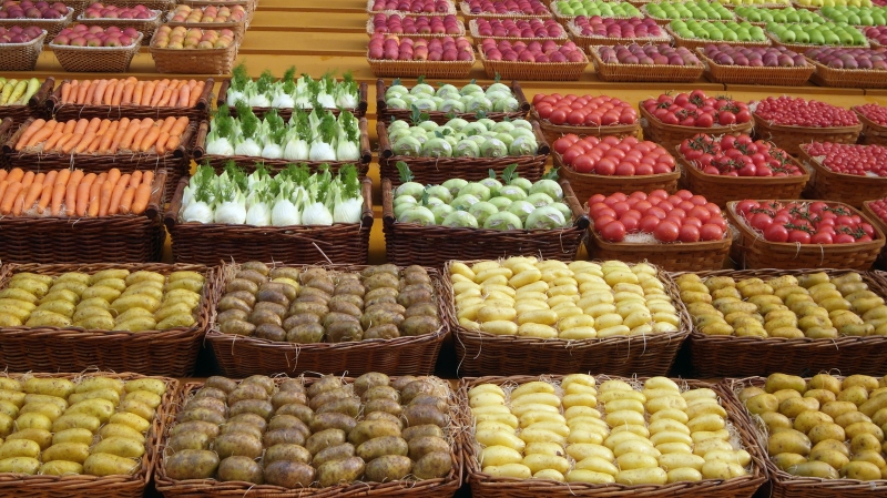 magasin-ST AUBAN-min_dish-food-red-produce-market-dessert-927423-pxhere.com